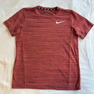 Nike Boys Heathered Short Sleeve Dri-Fit Shirt Size M